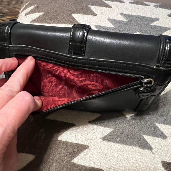 Retro Brighton Large Black Leather Crossbody purse Wallet Buckle Heart Details. - Picture 9 of 16